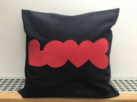 Okrasna blazina Love 29